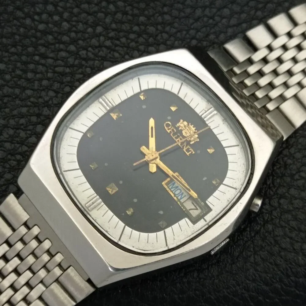 Vintage 1989 Square Orient Automatic Mens Silver Watch W/daydate